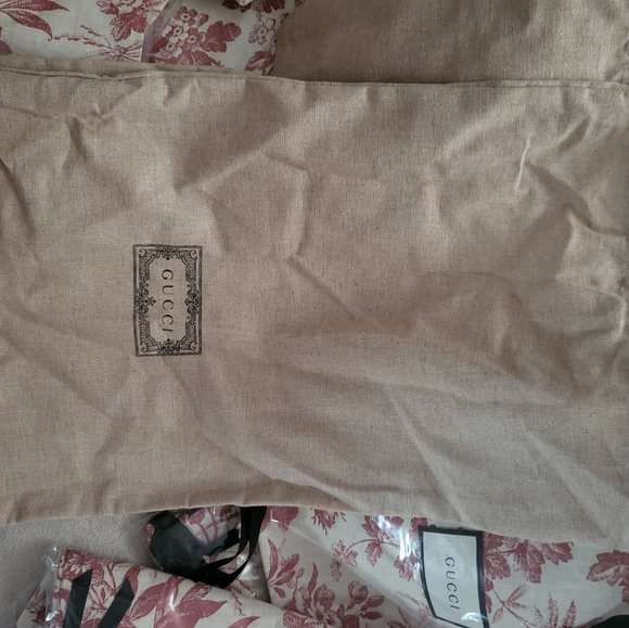 Authentic Guggi shopping bag - Picture 11 of 14